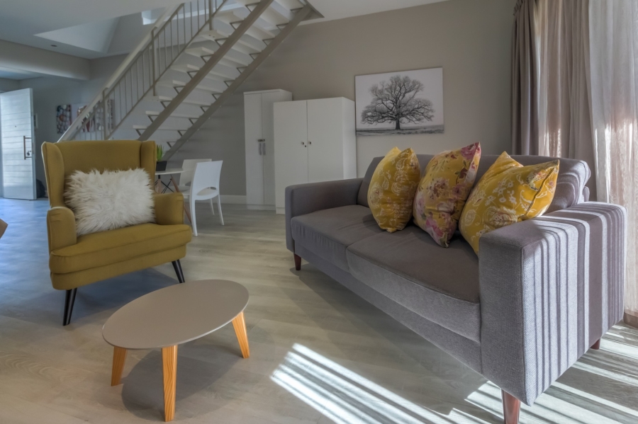 To Let 2 Bedroom Property for Rent in Paardevlei Western Cape